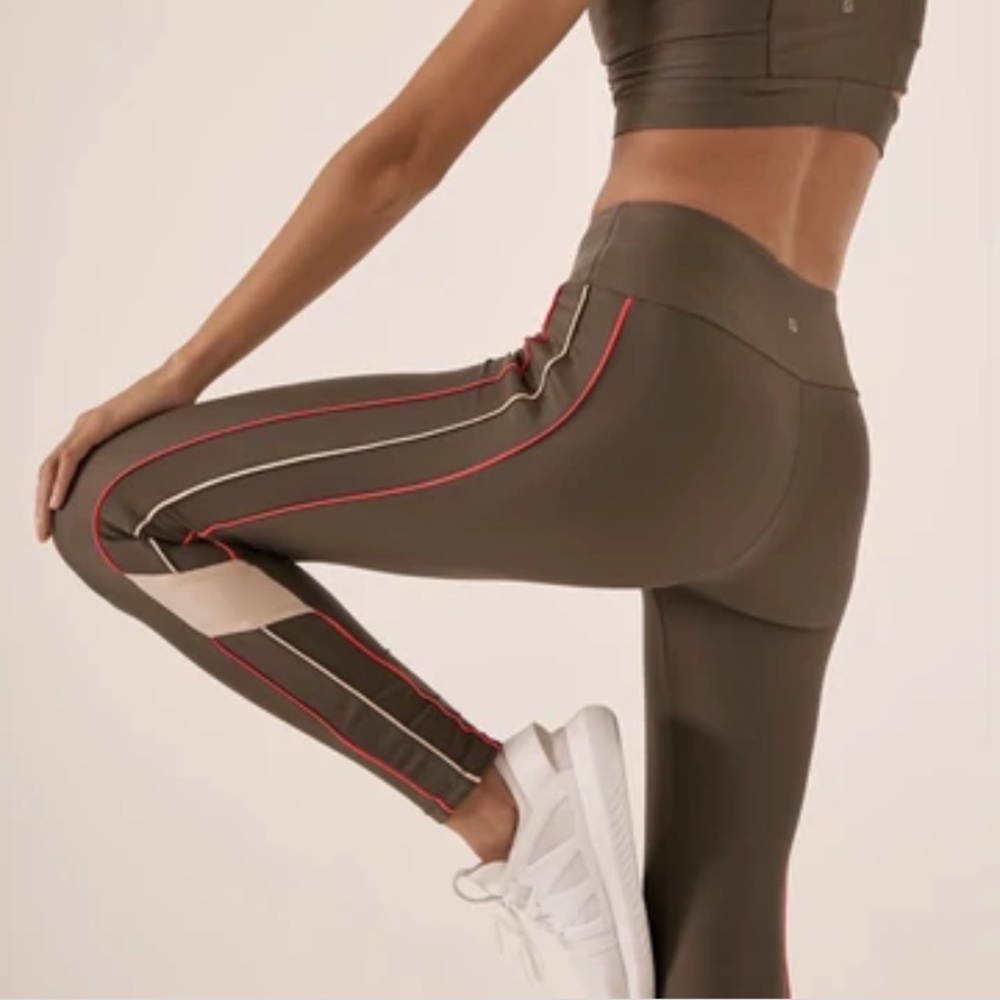 NWT lanston sport axel piped legging olive